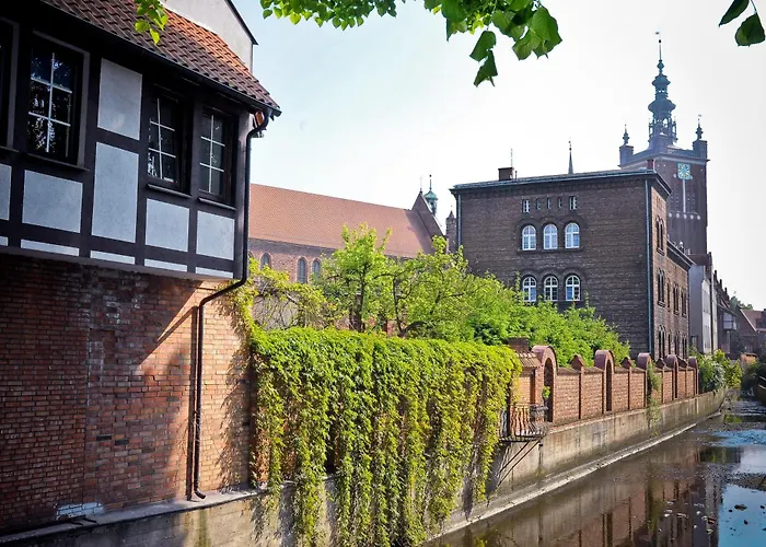 World Hostel - Old Town